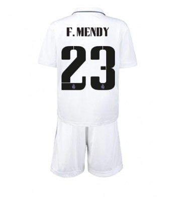 Real Madrid Ferland Mendy #23 Hjemmedraktsett Barn 2022-23 Kortermet (+ Korte bukser)